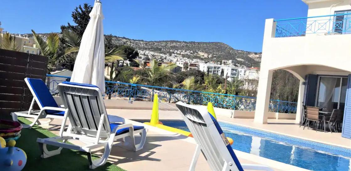 "Fun In The Sun" Villa Peyia Buitenkant foto